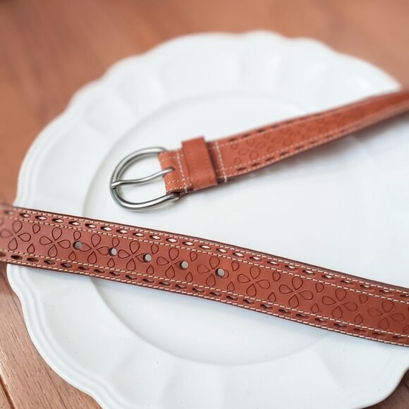 Ralph Lauren Flower Embossed Tooled Leather Belt NWT - Picture 11 of 11